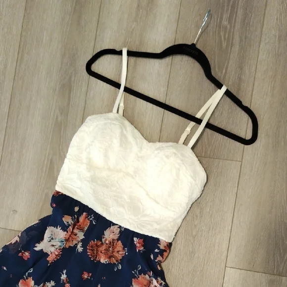 AUW High Low Dress With Floral Pattern - Picture 3 of 17